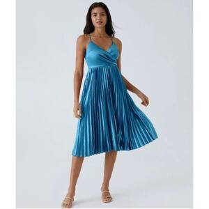 NWT Halara V-Neck Lace Up Pleated Midi Dress Size S